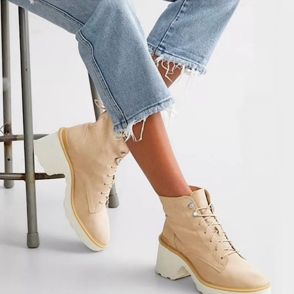 Sorel Beige/tan Lace Up Boots for Women